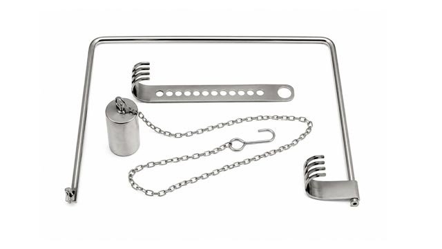 Charnley initial incision retractor SET Hip