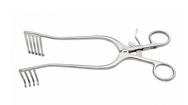  Norfolk and Norwich retractor self retaining, with internal rack,